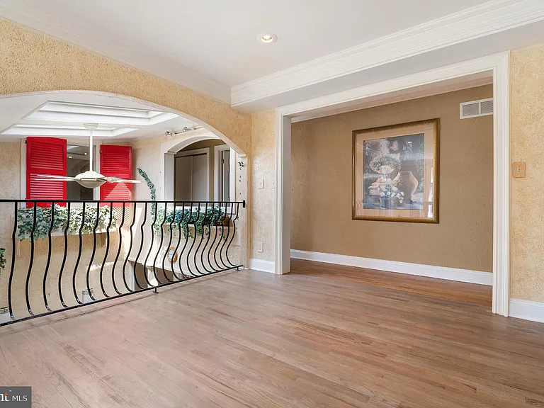 15729 Holly Grove Rd — Photo 42