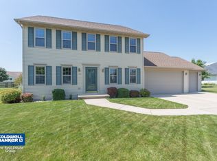 810 Windsong Way, De Pere, WI 54115