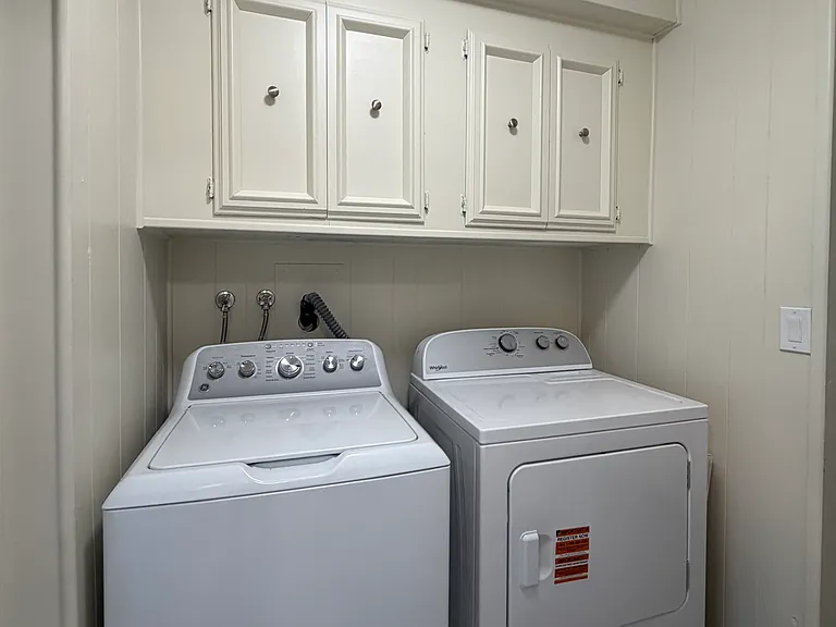 330 Taurus Cir — Photo 14