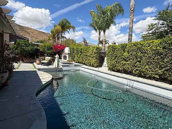 Pool back yard