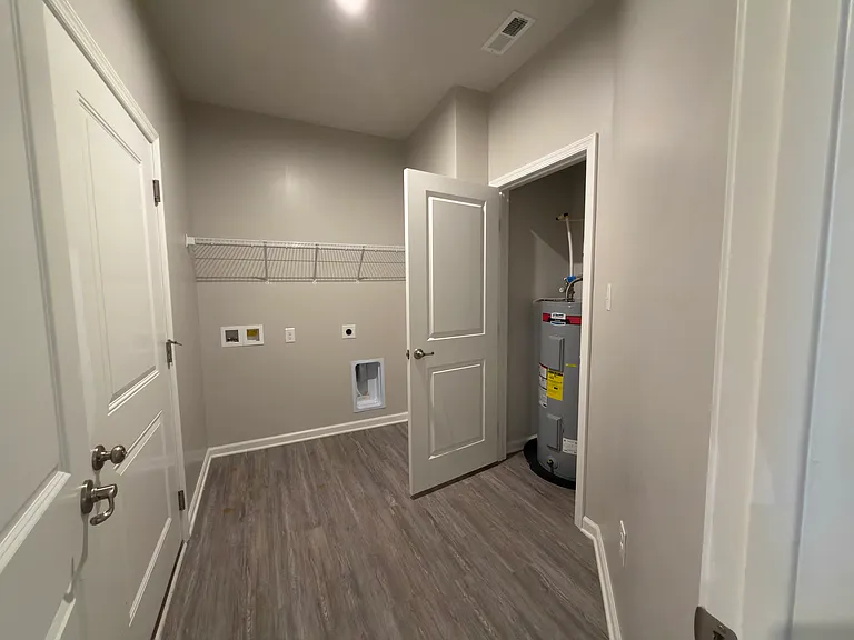 2125 Schmidt Dr — Photo 35