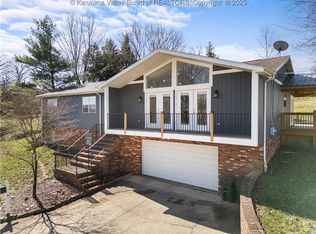 14 James Dr, Huntington, WV 25705