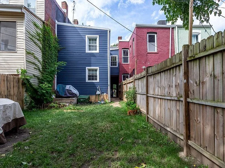 329 K St NE #1 — Photo 18