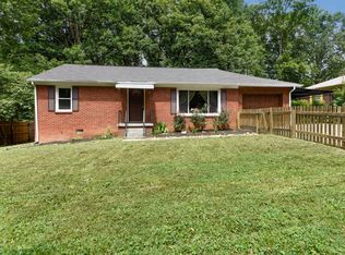2105 Compton Dr, Maryville, TN 37804