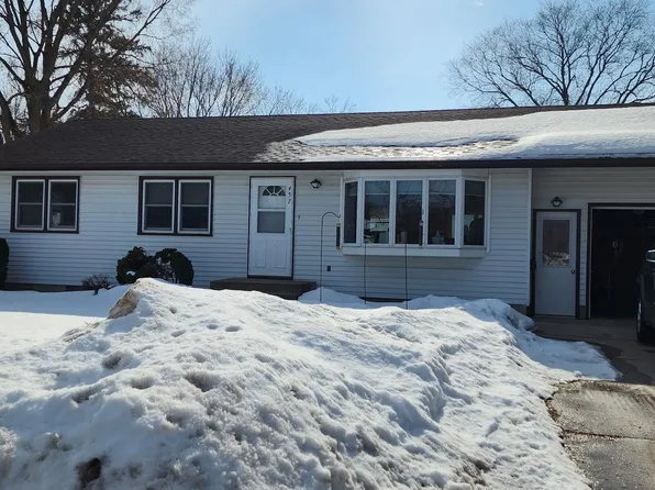 457 Court St S, Prescott, WI 54021