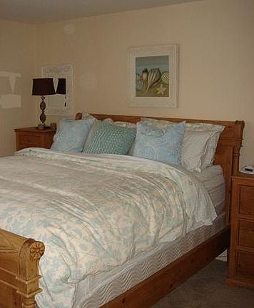 5th image of 8110 El Paseo Grande Unit 202