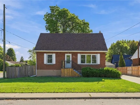 73 Dodson St, Hamilton, ON L9A 3K8