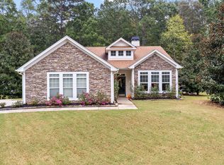 121 Meadowbrook Ln, Grantville, GA 30220