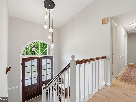 4th image of 7601 Cervantes Ct