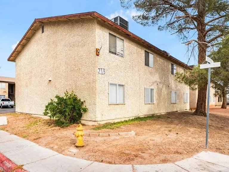 2773 Sidewinder Ln #B — Photo 12