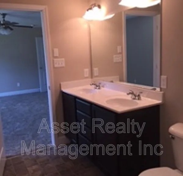 6021 Loftis Creek Ln — Photo 11