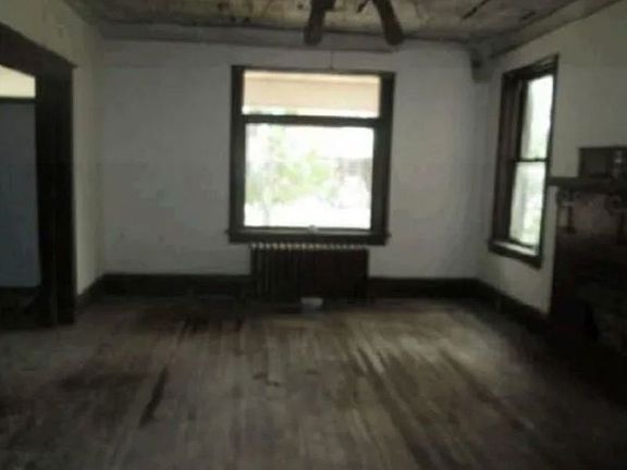 Additional Living Room