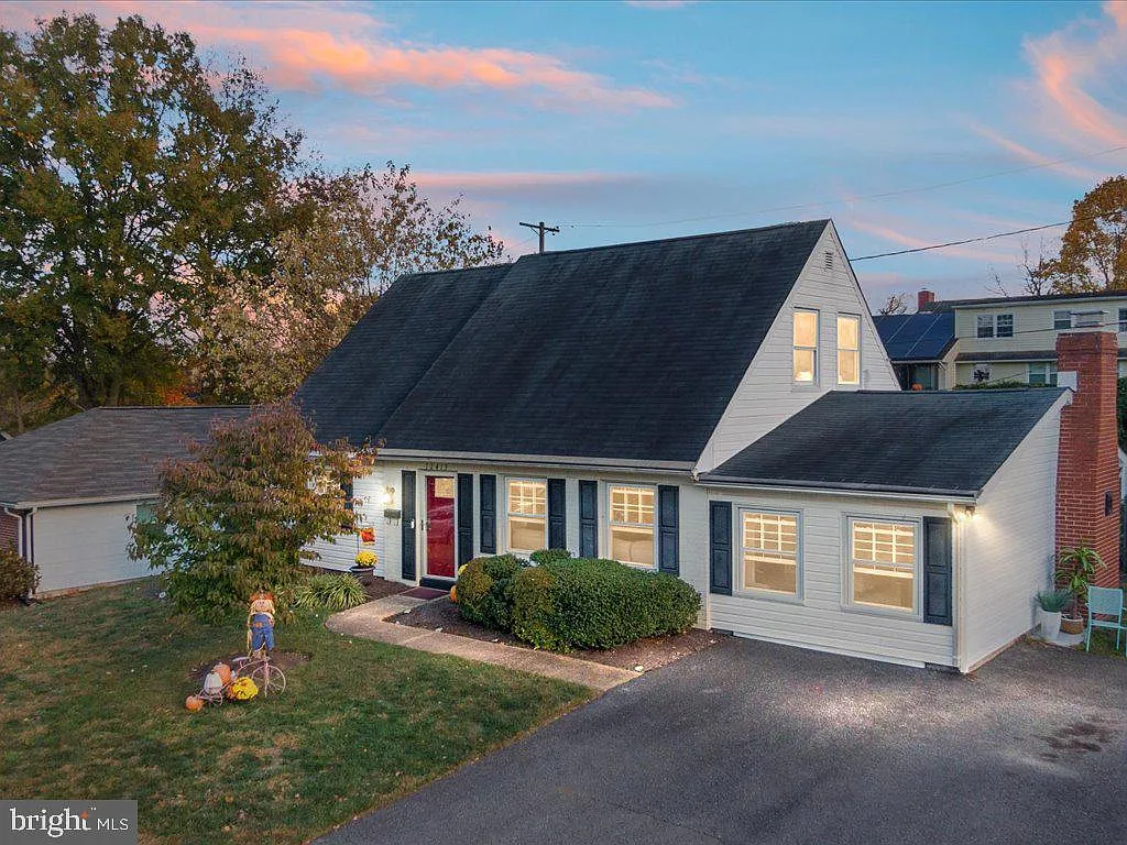12413 Seabury Ln photo 1