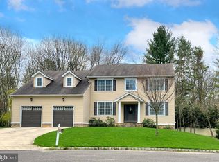 9 Lynn Ct, Voorhees, NJ 08043