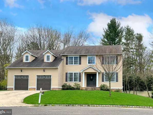 9 Lynn Ct, Voorhees, NJ 08043