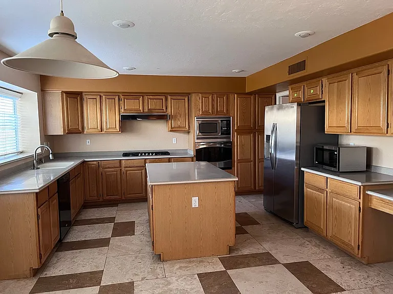 4746 W Carla Vista Dr — Photo 12