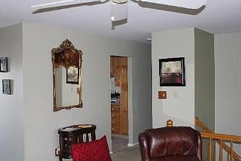 2nd image of 827 Foxwood Cir