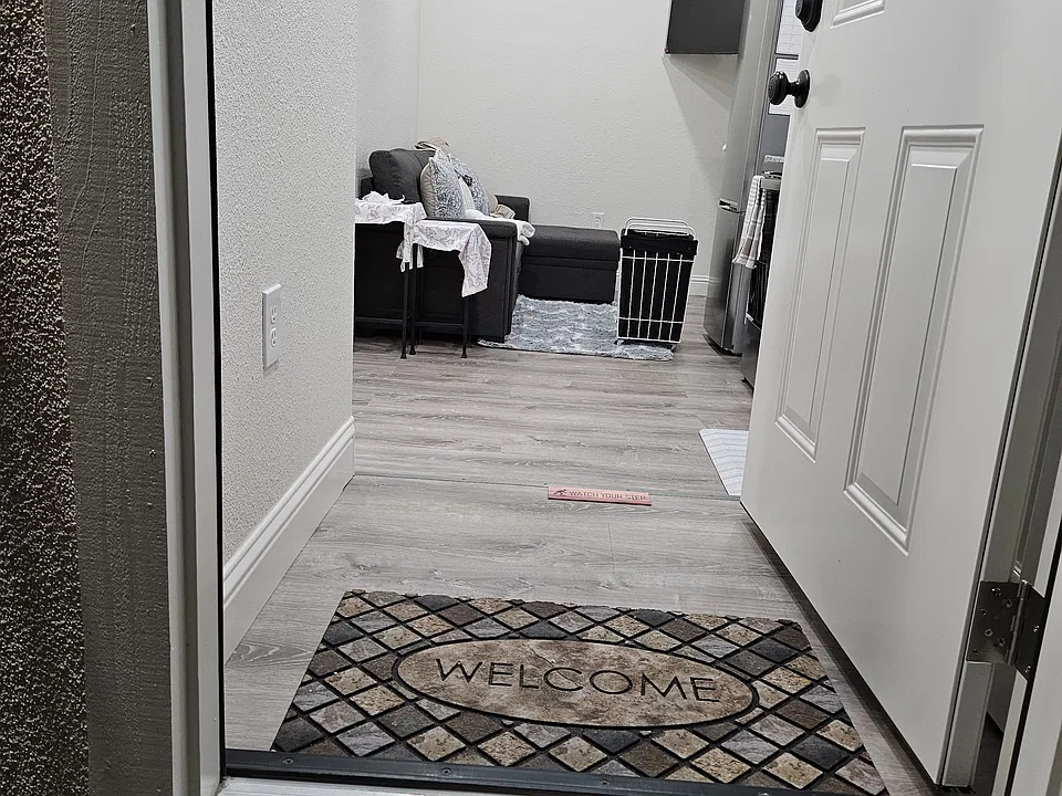 Renaissance Ln