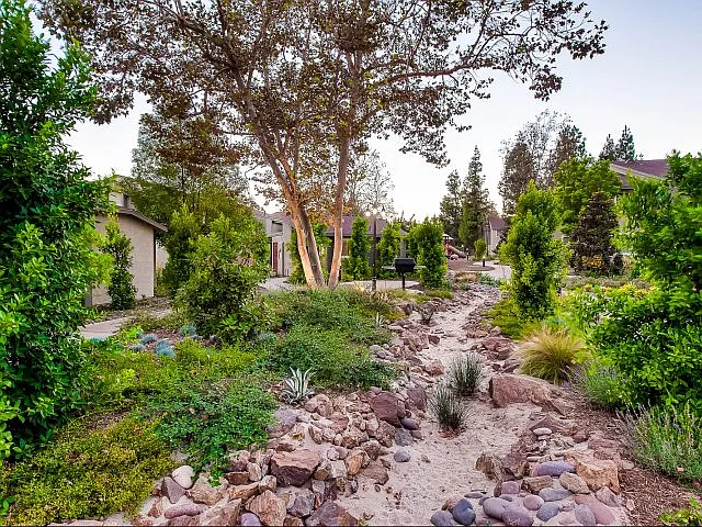 Cypress Terrace — Photo 33
