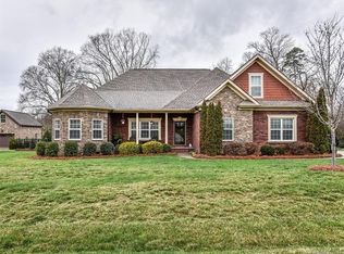 2717 Smith Field Dr, Monroe, NC 28110