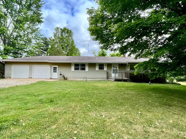 10611 Huff Rd, Bellevue, MI 49021