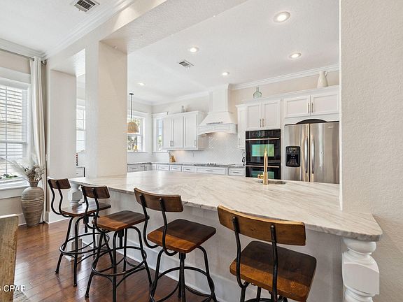 3rd image of 51 Grande Pointe Dr N