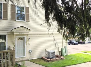 33688 Bayview Dr, Chesterfield, MI 48047