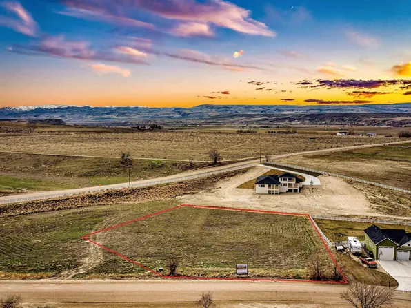 1406 Oak River Ln, Caldwell, ID 83607