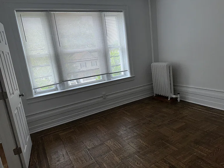804 Avenue C #15 — Photo 4