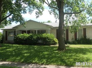 3992 Fieldstone Dr, Florissant, MO 63033