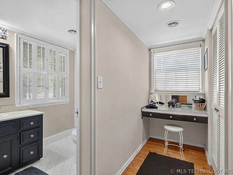 1525 Hillcrest Dr — Photo 24