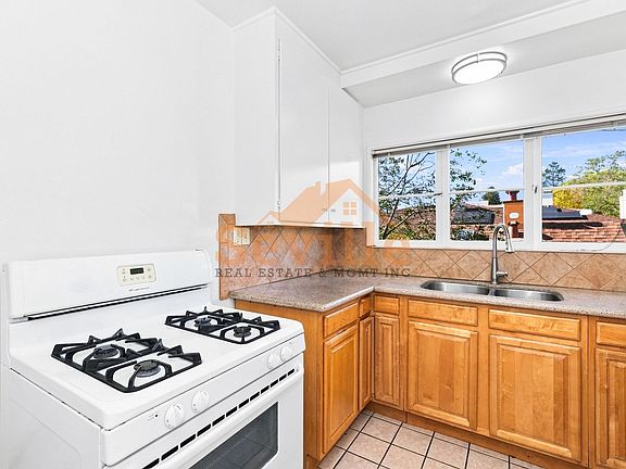 2nd image of 1526 Arch St APT 4