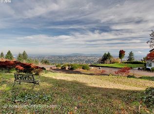 1776 Skyland Dr, Lake Oswego, OR 97034