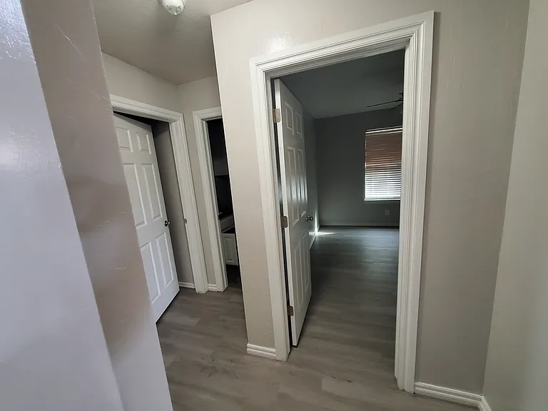 205 NE Angus St — Photo 10