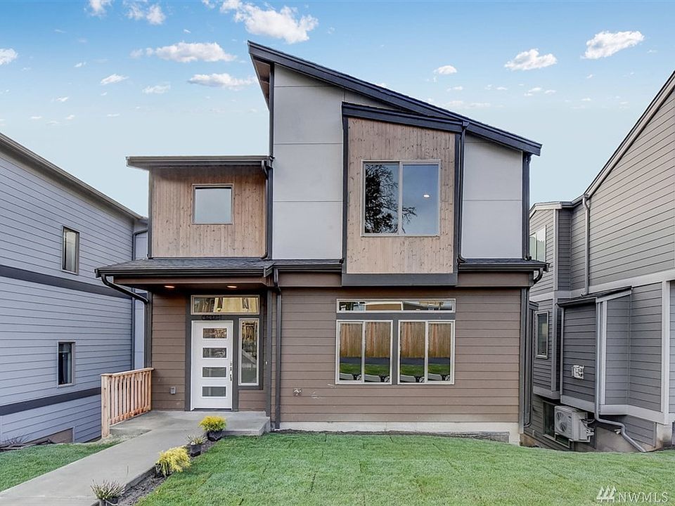 1st image of 16326 Main View Ln NE Lot 8