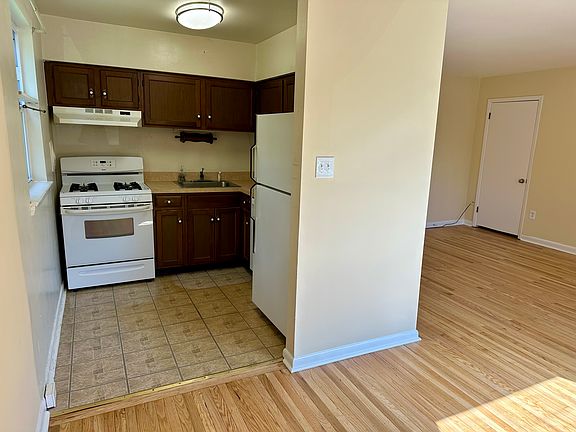 5th image of 320 S Swarthmore Ave APT C1