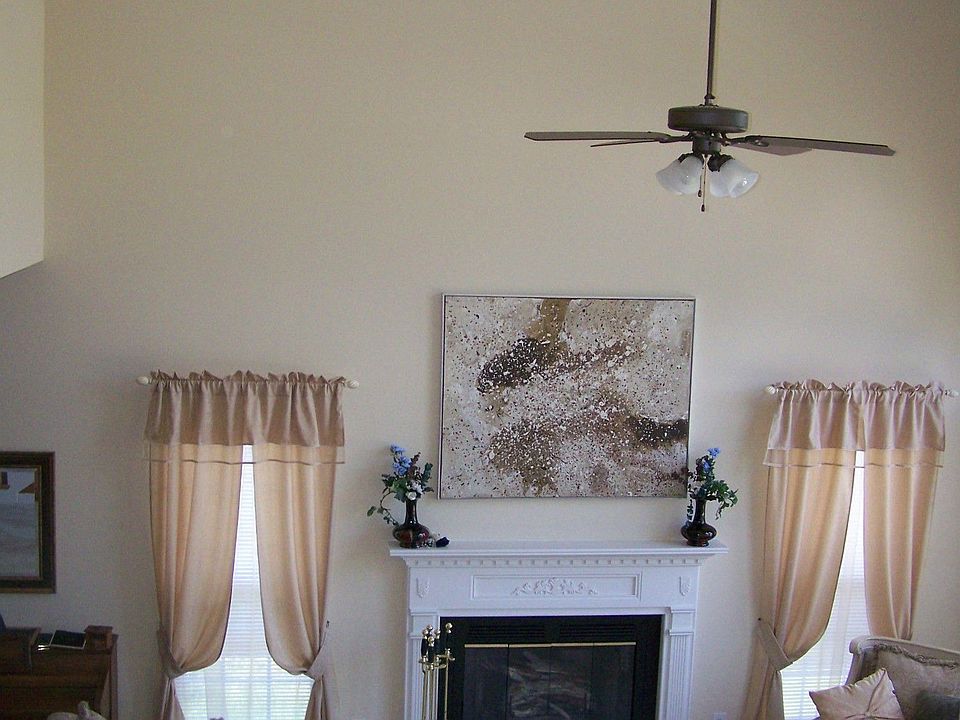 Two story great room w/cozy fireplace!