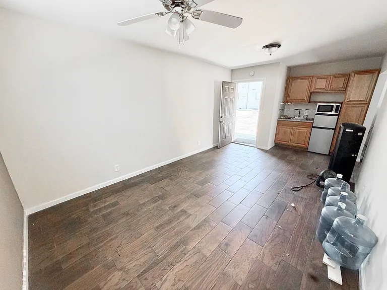 800 Arcadia Ave — Photo 11