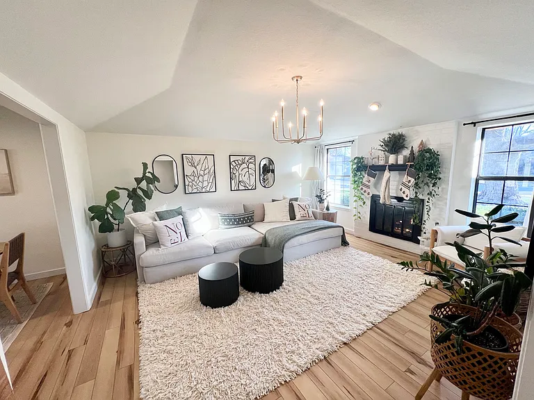 412 Ramsey St — Photo 1