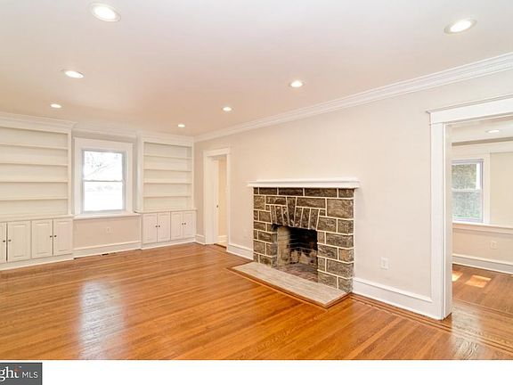 4th image of 835 Morgan Ave
