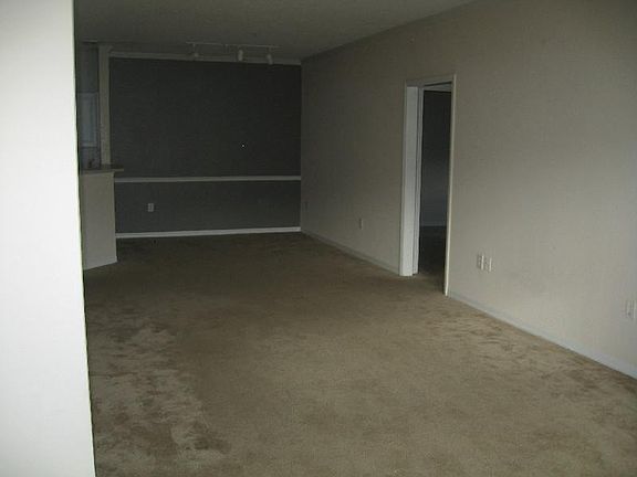 4th image of 18001 Richmond Place Dr APT 127