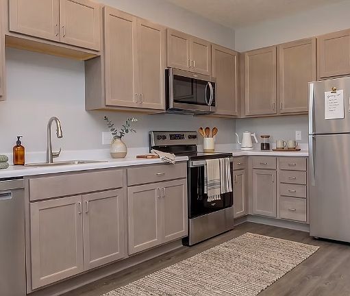 2nd image of 11623 Emiline St #B010f26eb