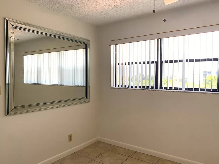 2322 S Cypress Bend Dr #711 — Photo 11