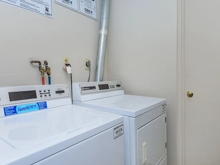 Groton Towers — Photo 17