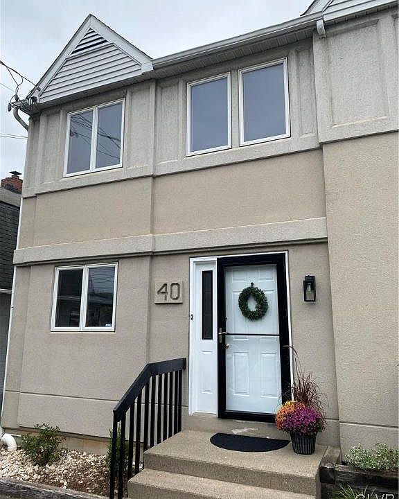 1st image of 40 Craigie St