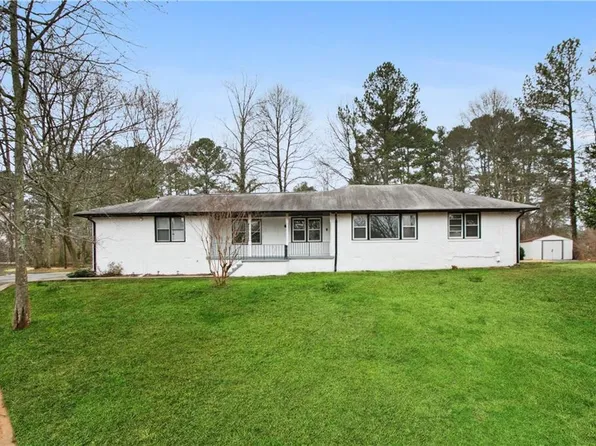 1402 Shadowbrook Dr, Marietta, GA 30062