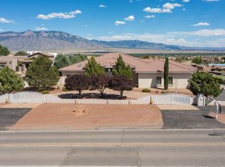 1016 Saratoga Dr NE, Rio Rancho, NM 87144