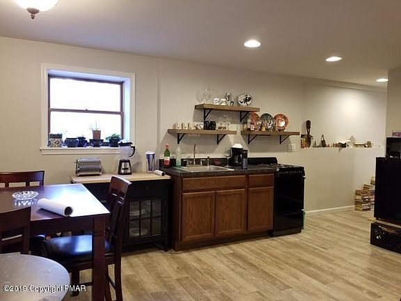 3rd image of 1162 Lake Of The Pines Blvd S
