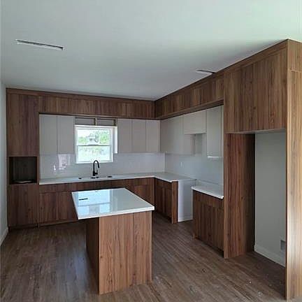 3rd image of 1801 Esperanza Ave #2
