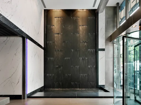 350 West 37th Street image 9 of 12